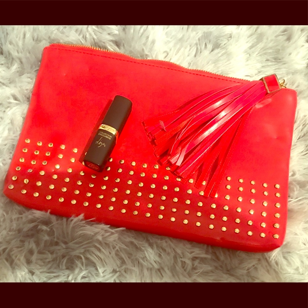 Red Clutch